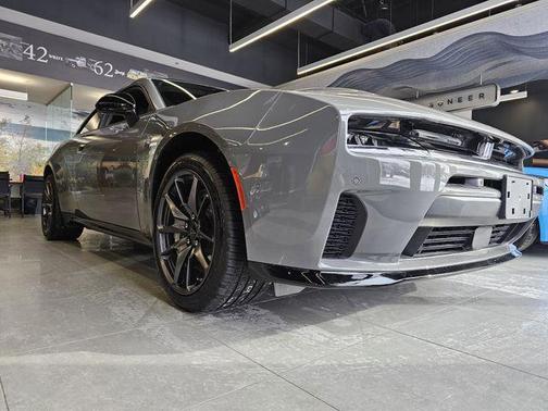Destroyer Gray 2026 Dodge Charger R/T Scat Pack