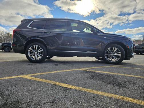 2024 Cadillac XT6 Premium Luxury AWD