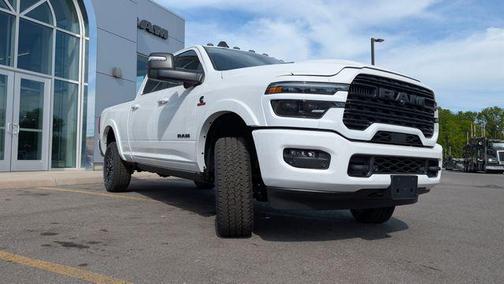 Bright White Clearcoat 2026 RAM 2500 Limited Crew Cab 4x4 6'4' Box