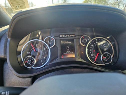 2025 RAM 2500 Tradesman Crew Cab 4x4 6'4' Box