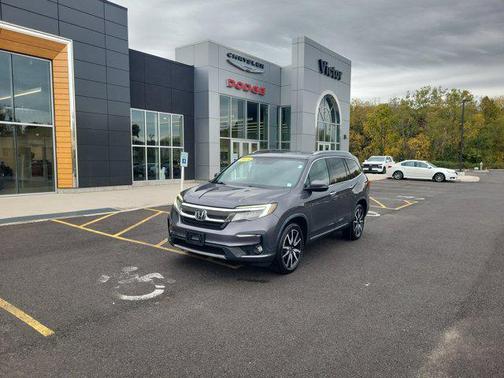 2019 Honda Pilot Touring 8-Passenger