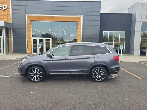 2019 Honda Pilot Touring 8-Passenger