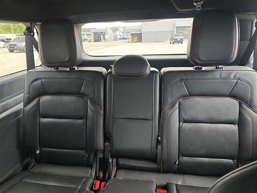 2025 Lincoln Navigator Black Label