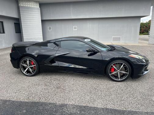 2021 Chevrolet Corvette Stingray w/3LT