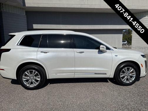 2023 Cadillac XT6 Luxury FWD