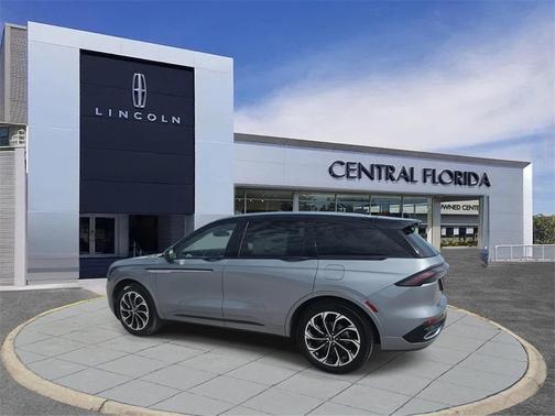 2025 Lincoln Nautilus Reserve
