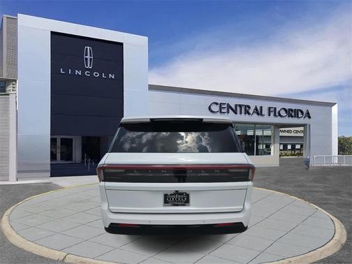 2025 Lincoln Navigator Reserve