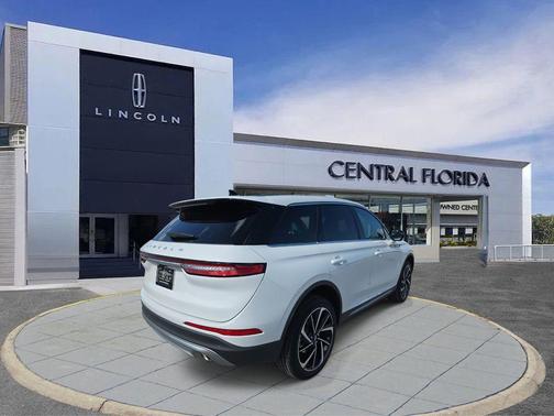 2025 Lincoln Corsair Reserve