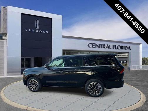 Infinite Black Metallic Clearcoat 2026 Lincoln Navigator Black Label