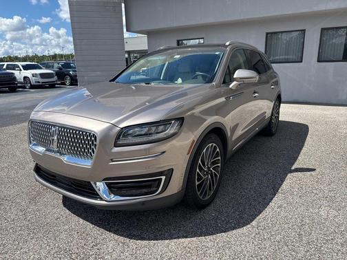 2019 Lincoln Nautilus Reserve