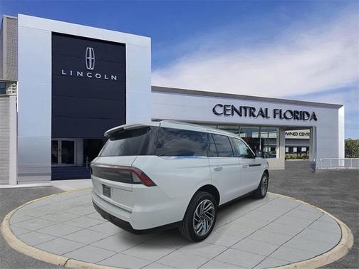 2025 Lincoln Navigator Reserve
