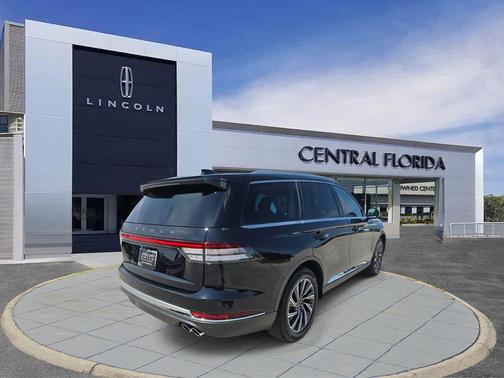 2025 Lincoln Aviator Premiere