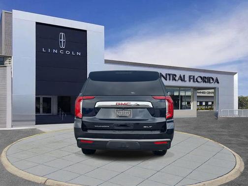 2022 GMC Yukon XL SLT