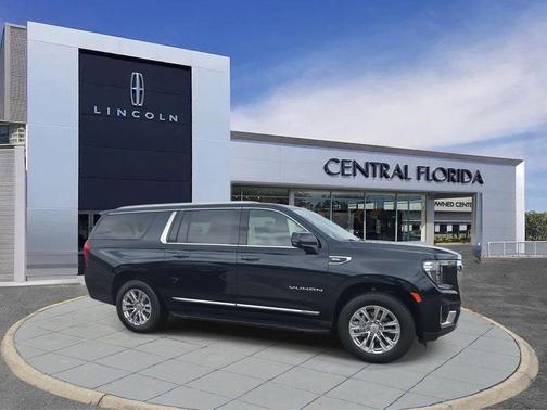 2022 GMC Yukon XL SLT