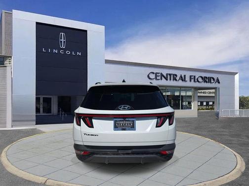 Quartz White 2022 Hyundai TUCSON Limited