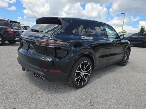 2021 Porsche Cayenne S