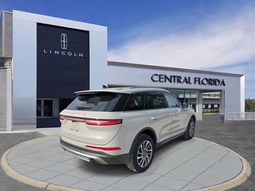 2022 Lincoln Corsair Standard