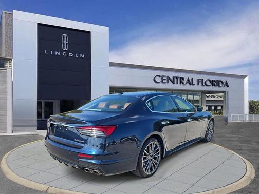 2022 Maserati Quattroporte Modena