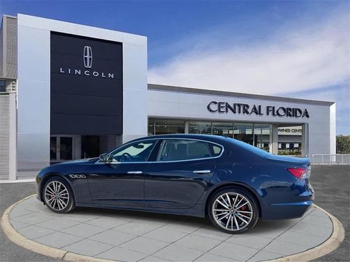 2022 Maserati Quattroporte Modena