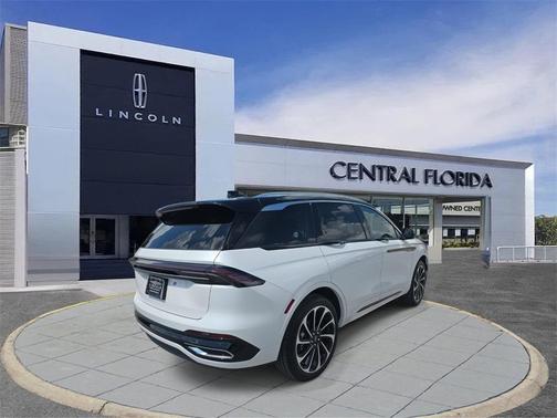 2025 Lincoln Nautilus Black Label