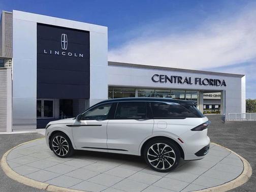 2025 Lincoln Nautilus Black Label