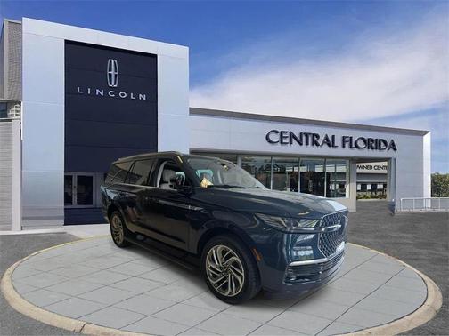 2025 Lincoln Navigator Reserve