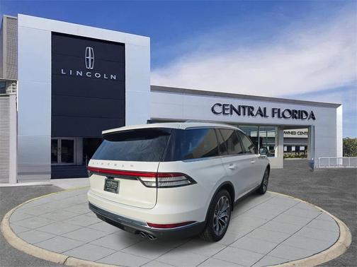 2025 Lincoln Aviator Premiere