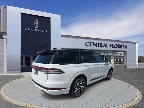 2025 Lincoln Aviator Black Label AWD