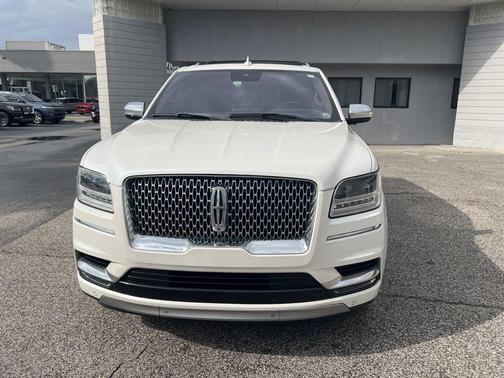 2019 Lincoln Navigator Black Label