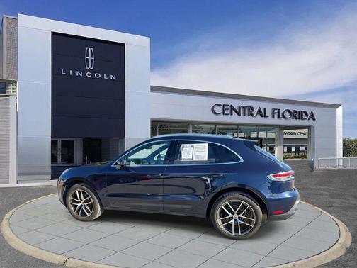 2023 Porsche Macan T