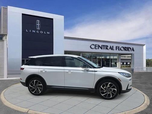 2025 Lincoln Corsair Reserve
