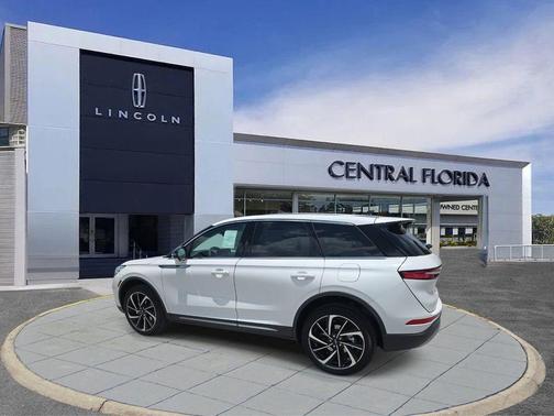 2025 Lincoln Corsair Reserve
