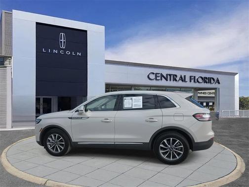 2022 Lincoln Nautilus Standard