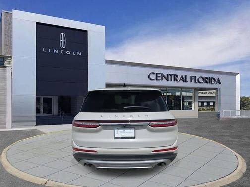 2024 Lincoln Corsair Premiere