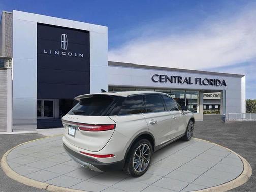 2024 Lincoln Corsair Premiere