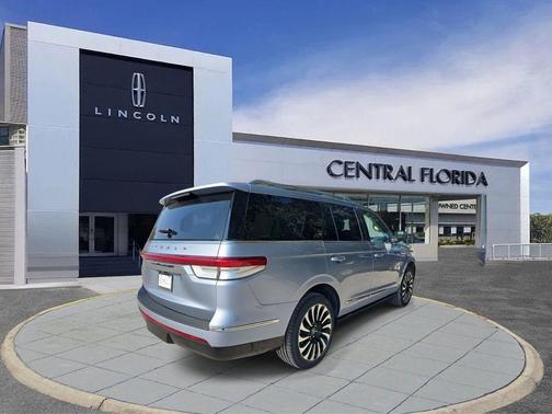 2023 Lincoln Navigator Black Label