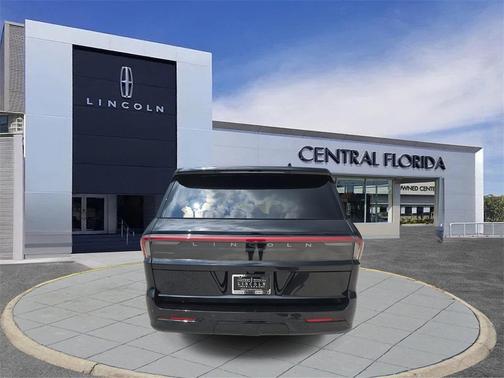 2025 Lincoln Navigator Reserve