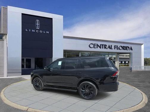 2025 Lincoln Navigator Reserve