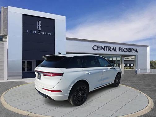 2026 Lincoln Corsair Premiere