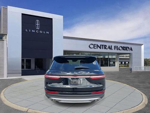 2025 Lincoln Corsair Premiere