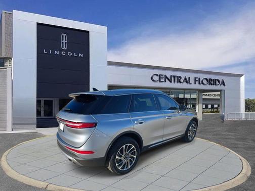 2022 Lincoln Corsair Standard