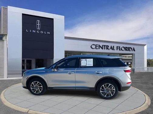 2022 Lincoln Corsair Standard