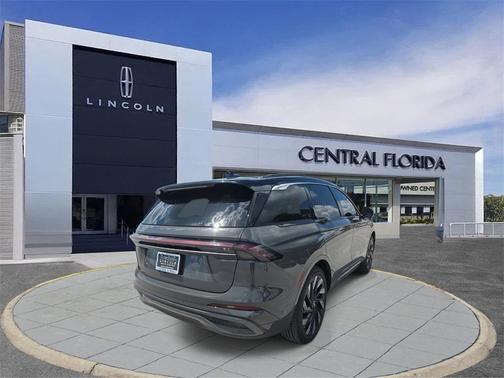 2024 Lincoln Nautilus Black Label