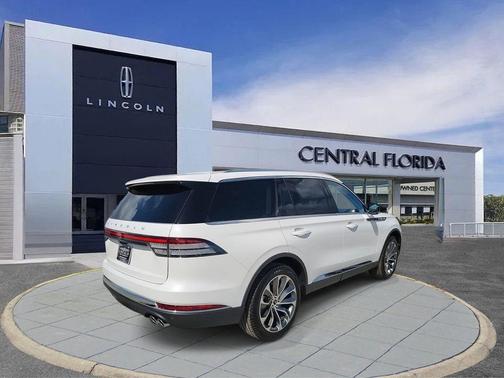2025 Lincoln Aviator Premiere