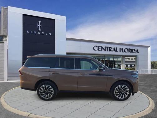 2025 Lincoln Navigator Black Label