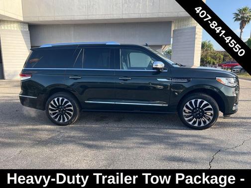 Manhattan Green Metallic Premium Colorant 2023 Lincoln Navigator Black Label