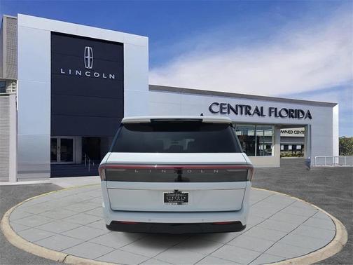 2025 Lincoln Navigator Reserve