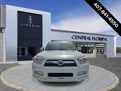 Blizzard Pearl Metallic 2013 Toyota 4Runner SR5