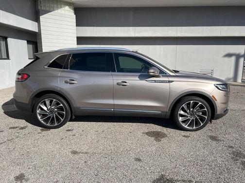 2021 Lincoln Nautilus Reserve