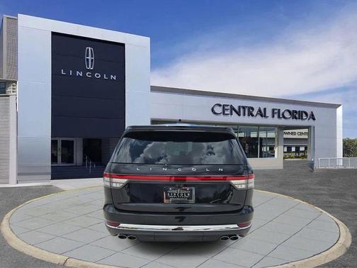 2025 Lincoln Aviator Premiere